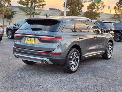 2022 Lincoln Corsair Standard