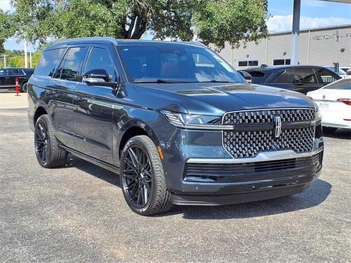 2025 Lincoln Navigator Reserve