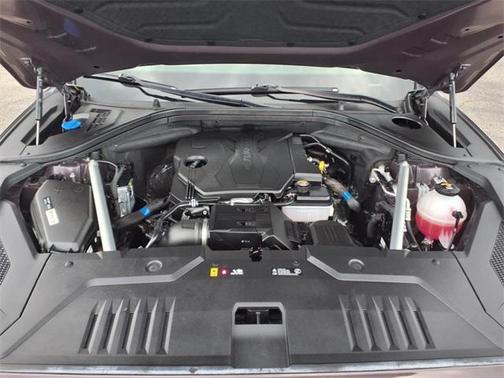 2023 Genesis GV70 2.5T