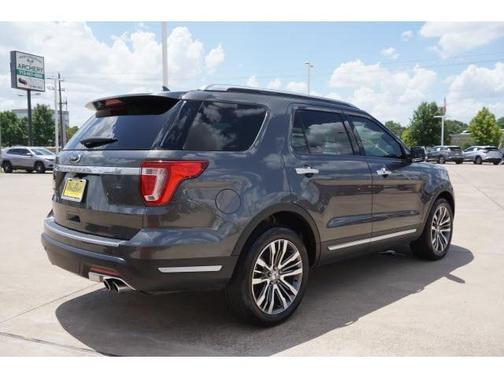 Photo 2 of 25 of 2018 Ford Explorer Platinum