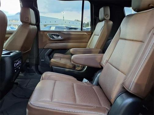 2023 Chevrolet Suburban High Country