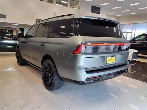 2025 Lincoln Navigator Reserve