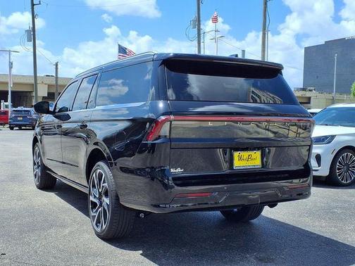 Black 2026 Lincoln Navigator L Black Label