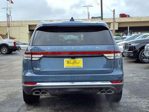 Blue Metallic 2026 Lincoln Aviator Premiere