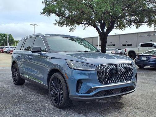 Blue Metallic 2026 Lincoln Aviator Premiere