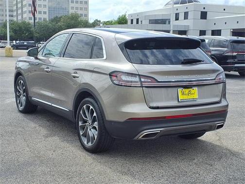 2021 Lincoln Nautilus Reserve