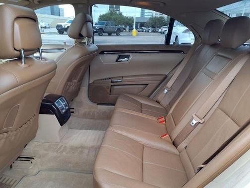 Arctic White 2008 Mercedes-Benz S-Class S 550