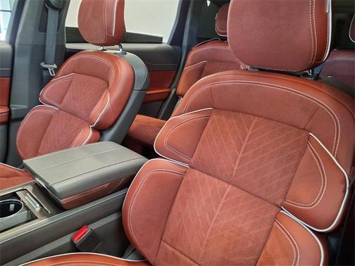 2024 Lincoln Nautilus Black Label