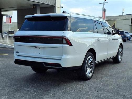 2025 Lincoln Navigator L Reserve