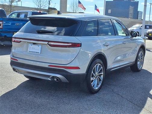 2023 Lincoln Corsair Standard