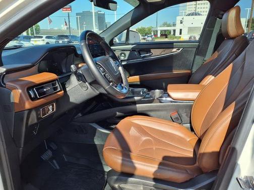 White Metallic 2023 Lincoln Nautilus Reserve