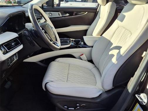 2023 Lincoln Nautilus Black Label