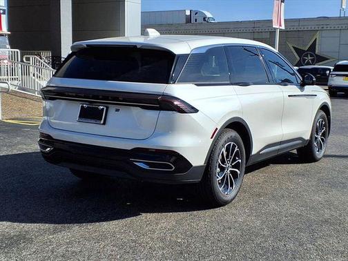 White Platinum Clearcoat Metallic 2026 Lincoln Nautilus Premiere