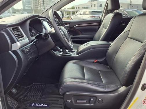 2015 Toyota Highlander Limited Platinum