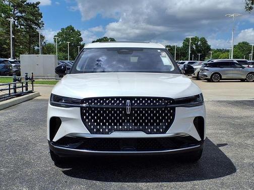 White Platinum Clearcoat Metallic 2026 Lincoln Nautilus Premiere