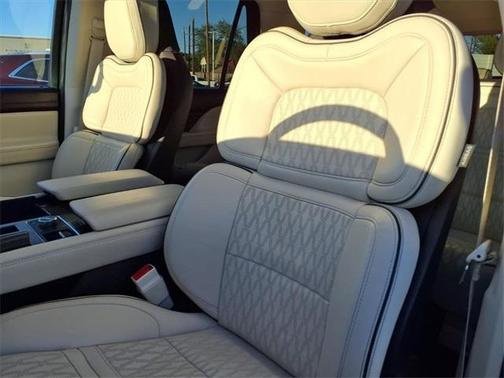 2020 Lincoln Navigator Black Label