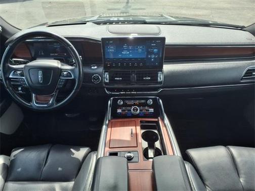 2022 Lincoln Navigator L Reserve