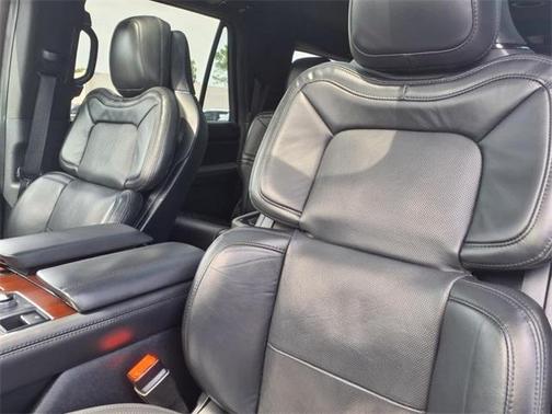 2022 Lincoln Navigator L Reserve