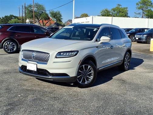 2022 Lincoln Nautilus Reserve