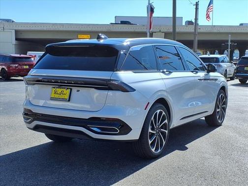 2025 Lincoln Nautilus Black Label