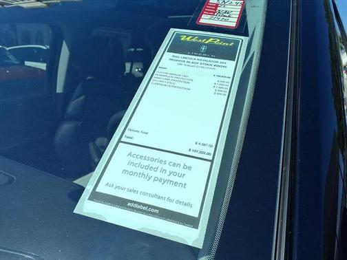 Black Metallic 2025 Lincoln Navigator Reserve