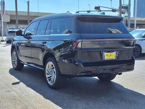Black Metallic 2025 Lincoln Navigator Reserve