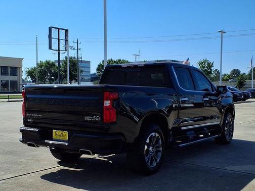 Black 2023 Chevrolet Silverado 1500 High Country
