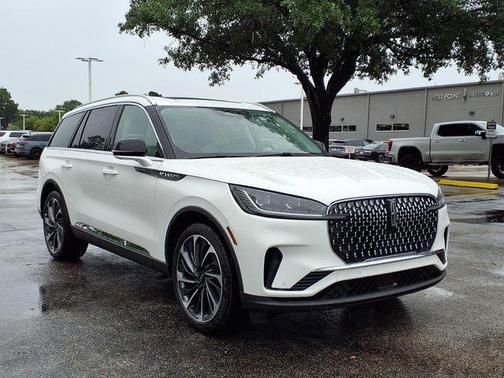 White Metallic 2026 Lincoln Aviator Reserve RWD