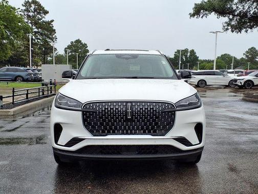 White Metallic 2026 Lincoln Aviator Reserve RWD