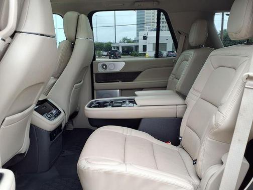Mocha 2020 Lincoln Navigator Reserve
