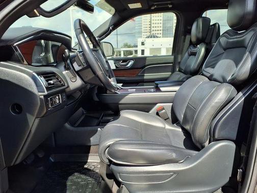 Infinite Black Metallic 2023 Lincoln Navigator Reserve