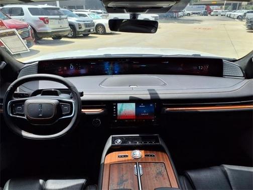 2025 Lincoln Navigator Black Label