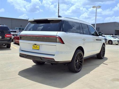 2025 Lincoln Navigator Black Label
