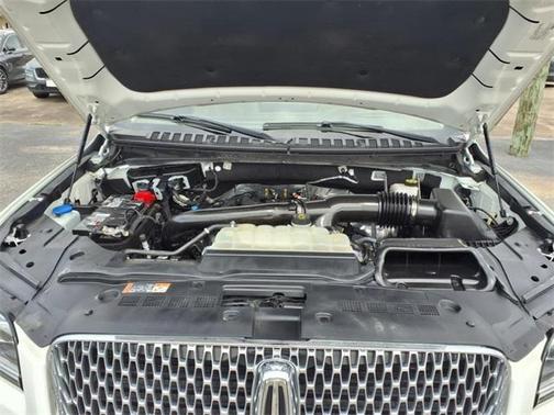 2022 Lincoln Navigator L Reserve