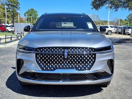 Radiance Metallic 2026 Lincoln Nautilus Reserve