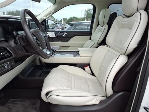 2022 Lincoln Navigator L Black Label
