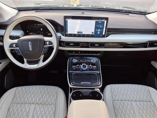 2022 Lincoln Nautilus Black Label