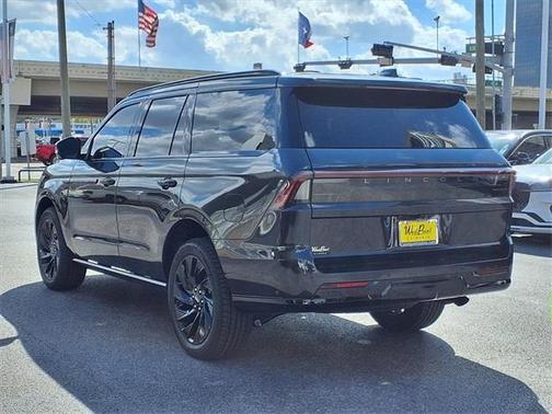 2025 Lincoln Navigator Reserve