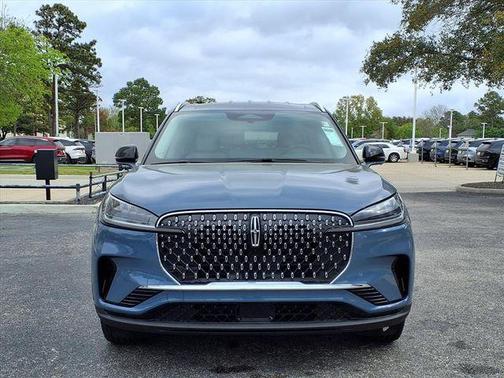 Blue Metallic 2026 Lincoln Aviator Premiere