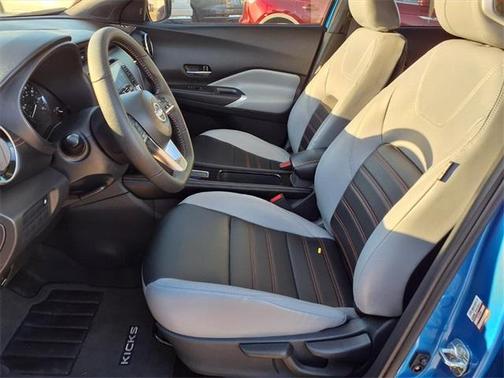 2024 Nissan Kicks SR