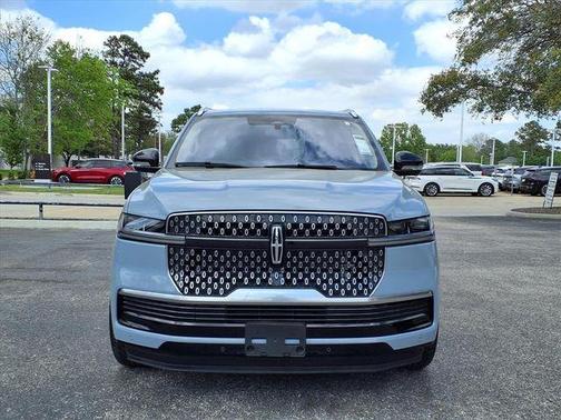 Gray Mist 2025 Lincoln Navigator Reserve