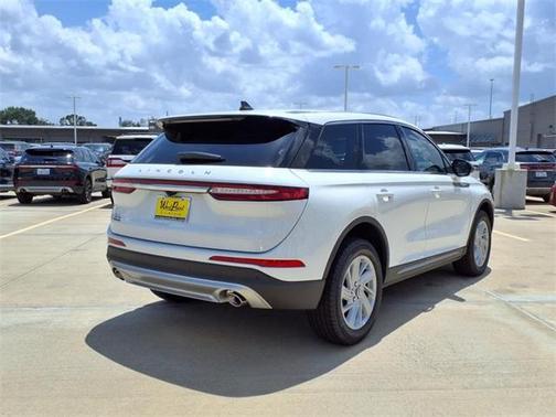 2025 Lincoln Corsair Premiere