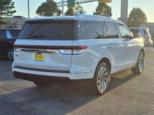 2022 Lincoln Navigator Reserve