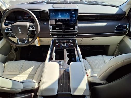 2024 Lincoln Navigator L Black Label
