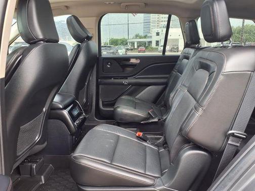 Gray Metallic 2022 Lincoln Aviator Reserve RWD
