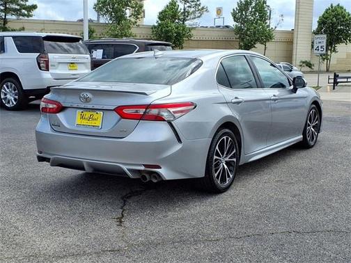 2019 Toyota Camry SE
