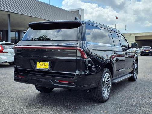 Black 2026 Lincoln Navigator L Premiere