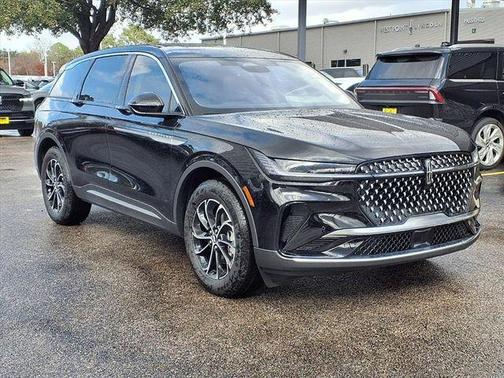 Black Metallic 2026 Lincoln Nautilus Premiere