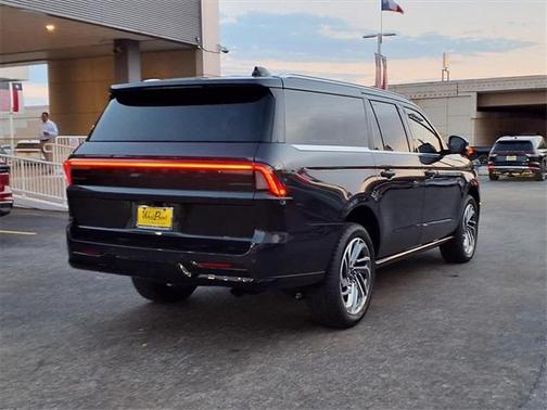 2025 Lincoln Navigator L Reserve