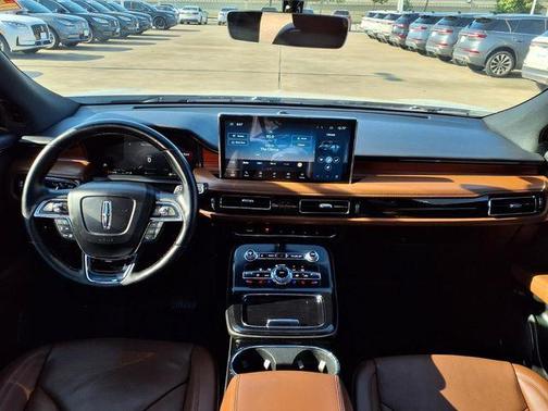 White Metallic 2022 Lincoln Nautilus Reserve